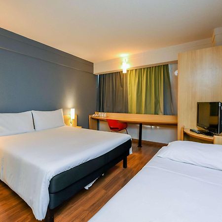 Отель Ibis Guarulhos Aeroporto Экстерьер фото