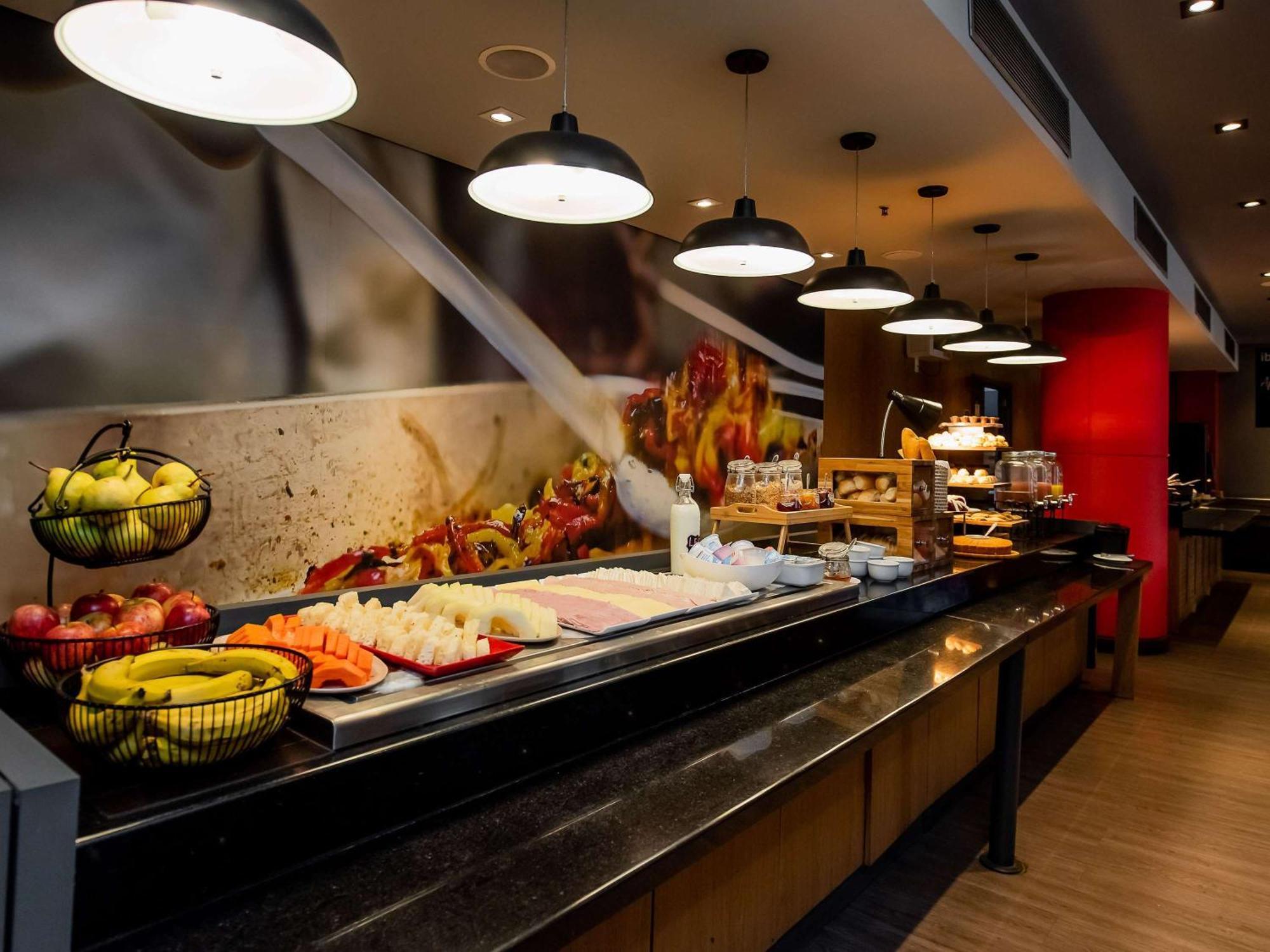 Отель Ibis Guarulhos Aeroporto Экстерьер фото