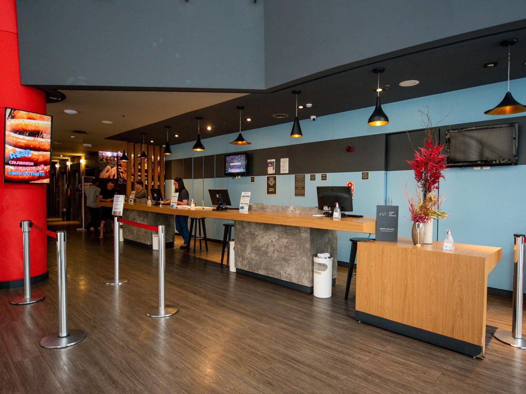 Отель Ibis Guarulhos Aeroporto Экстерьер фото