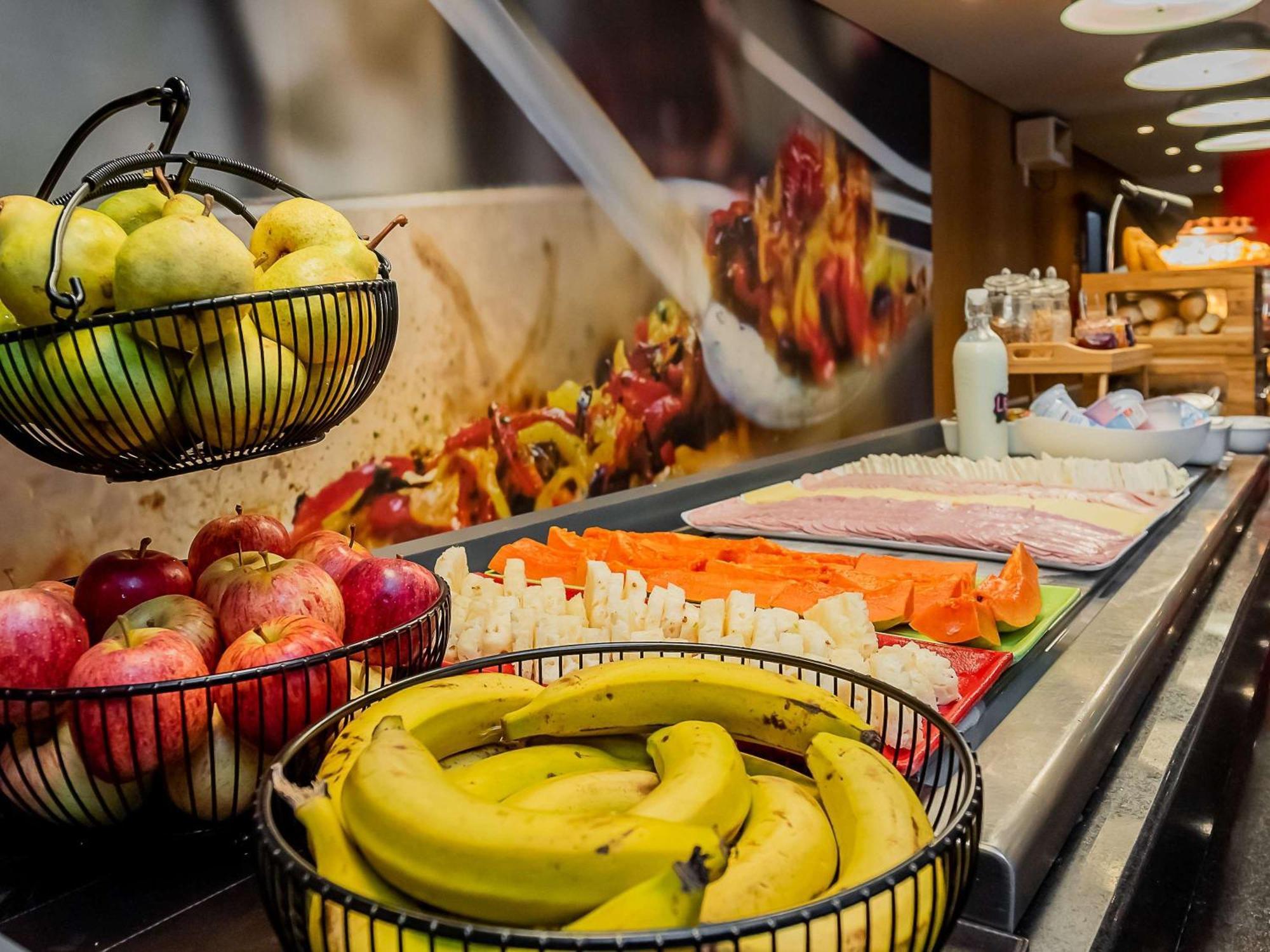 Отель Ibis Guarulhos Aeroporto Экстерьер фото