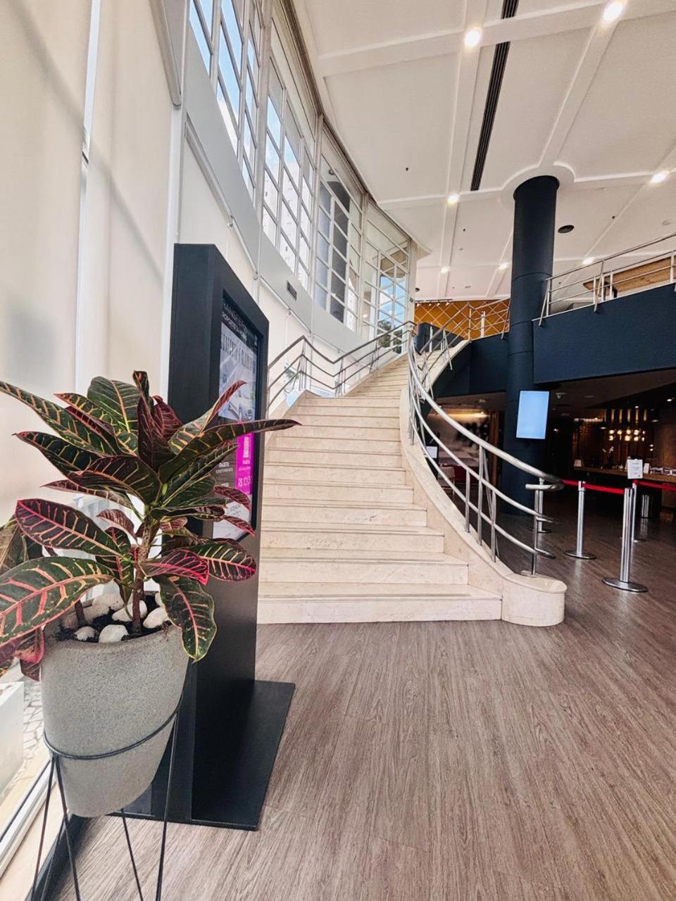 Отель Ibis Guarulhos Aeroporto Экстерьер фото