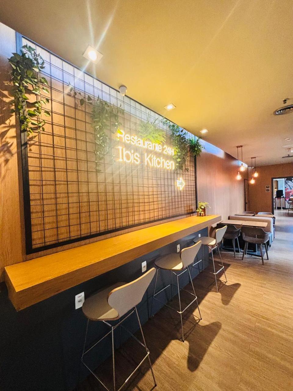 Отель Ibis Guarulhos Aeroporto Экстерьер фото